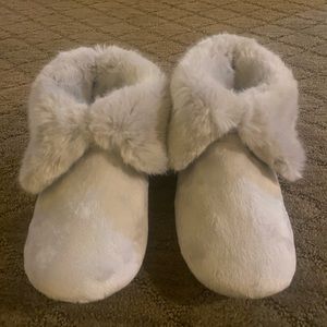 Pottery Barn Faux Fur Slippers - Size Small. Never Worn, But Tags Removed